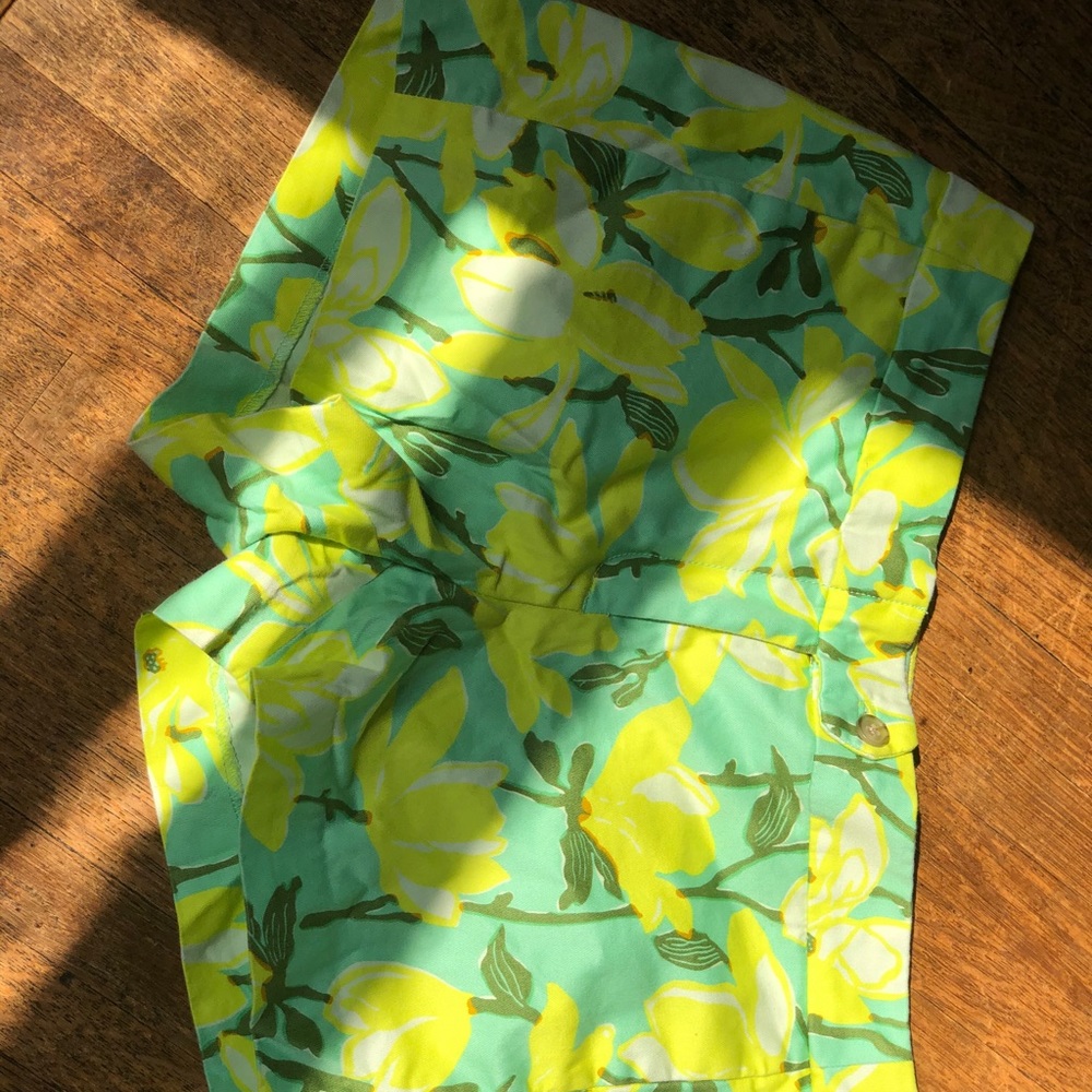 Jcrew size 6 floral shorts FREE SHIPPING